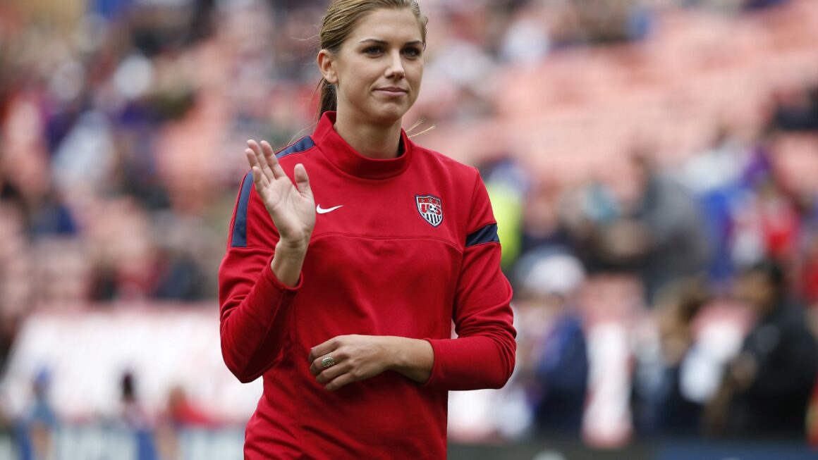 costume:__wp60qbyqc= alex morgan